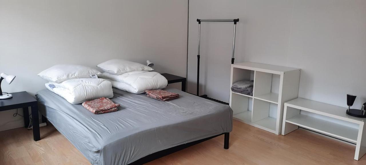 Private Room In A Shared Apartment オーデンセ エクステリア 写真